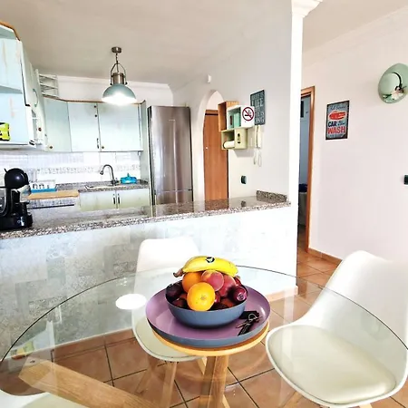 Vintage Meson Ocean View Адехе