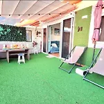 Vintage Meson Ocean View Апартаменти Адехе