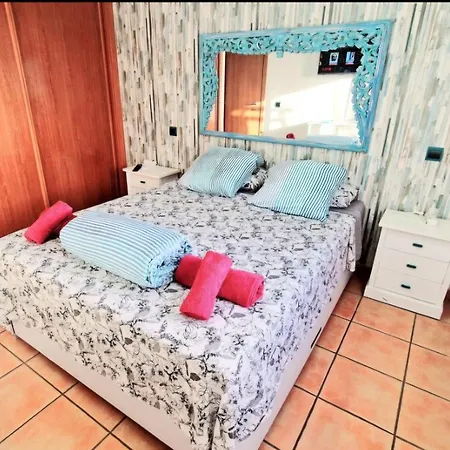 Vintage Meson Ocean View Apartment *